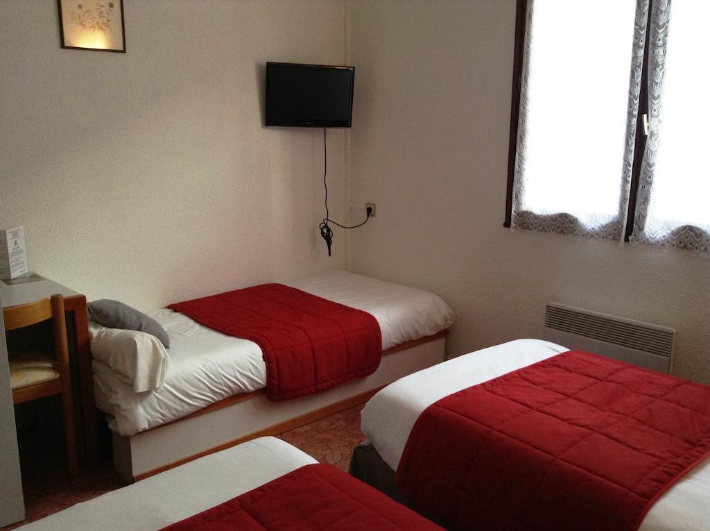 Logis Hotels - Hotel Et Restaurant Les Cordeliers Casteljaloux Phòng bức ảnh
