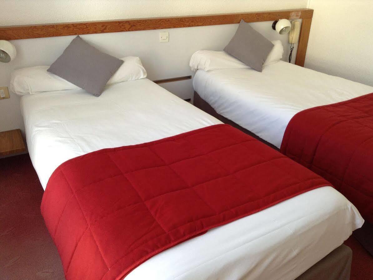 Logis Hotels - Hotel Et Restaurant Les Cordeliers Casteljaloux Ngoại thất bức ảnh